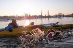 Edi im kalten Wasser